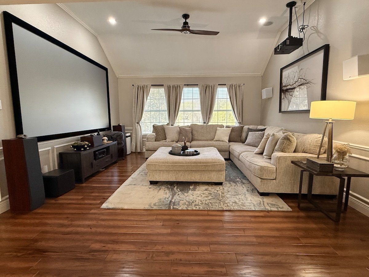 Theater room