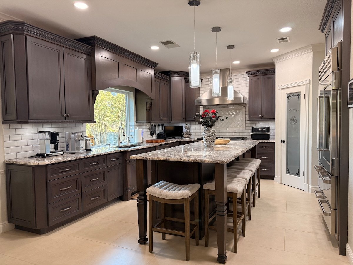 The gourmet chef's kitchen